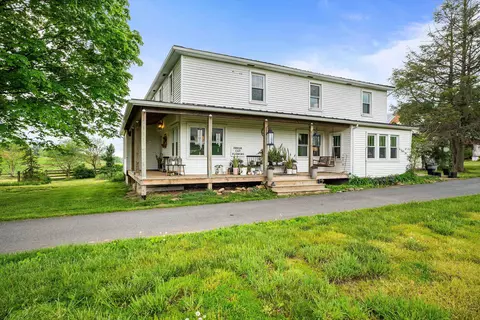 5095 Snapps Creek Rd, Singers Glen, VA 22850