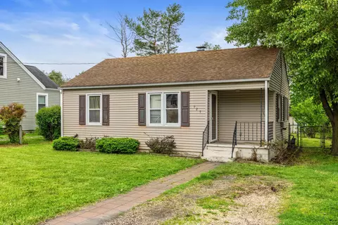 927 High St, Waynesboro, VA 22980