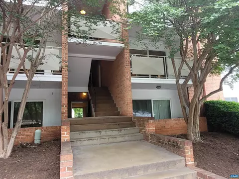 1800 Jefferson Park Ave #92, Charlottesville, VA 22903