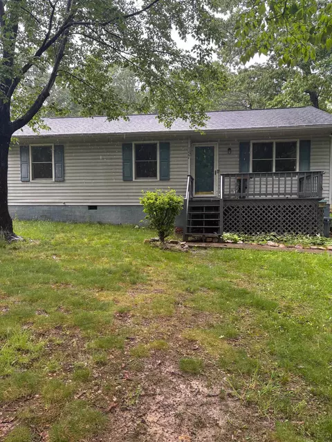 157 Dodge St, Stuarts Draft, VA 24477