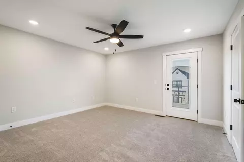 Bedroom - 9 Barnyard Cir, Bridgewater, VA 22812 photo 2 of 10