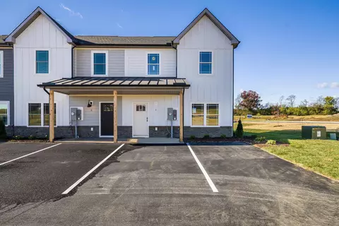 Exterior - 9 Barnyard Cir, Bridgewater, VA 22812 photo 7 of 11