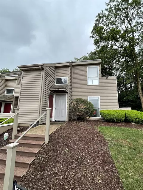 1382 Bradley Dr, Harrisonburg, VA 22801