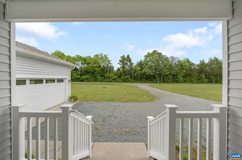 10835 Shannon Hill Rd, Louisa, VA 23093