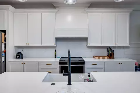 Kitchen - 116 Millview Dr, Bridgewater, VA 22812 photo 3 of 14