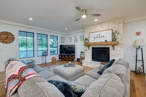 Living - 116 Millview Dr, Bridgewater, VA 22812 photo 1 of 6