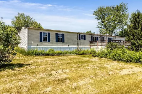 53 Cloverdale Ln, Stuarts Draft, VA 24477