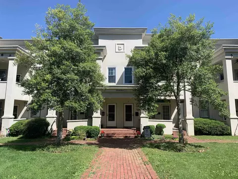 1311 N Augusta St #6, Staunton, VA 24401