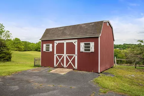 816 Todd Rd, Mount Sidney, VA 24467 photo 45