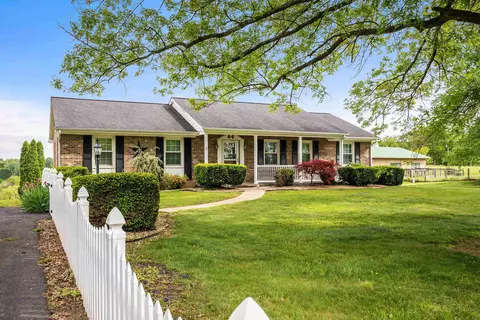816 Todd Rd, Mount Sidney, VA 24467 photo 2