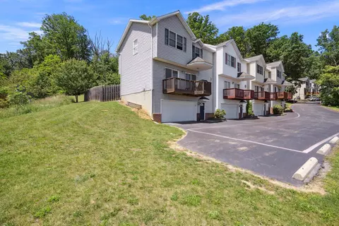 872 Camelot Ln, Harrisonburg, VA 22801
