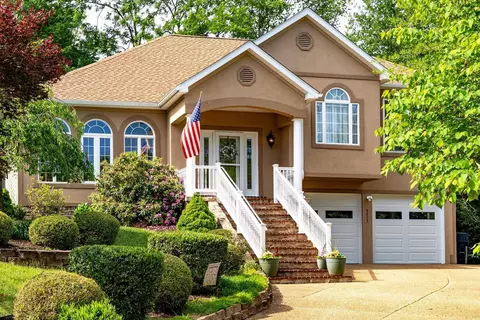 3953 Cavalry Ln, Penn Laird, VA 22846