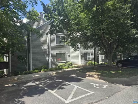 1218 Clifden Greene, Charlottesville, VA 22901