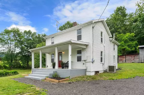1702 Mill Ln, Elkton, VA 22827