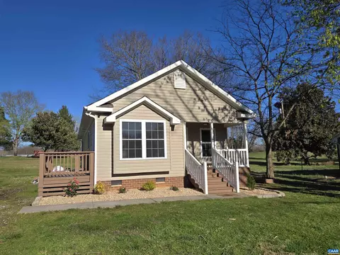 1536 Cumberland Rd, Farmville, VA 23901