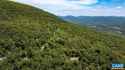 711 Far Knob Climb, Nellysford, VA 22958