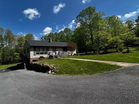 45 Morman Gap Rd, Waynesboro, VA 22980