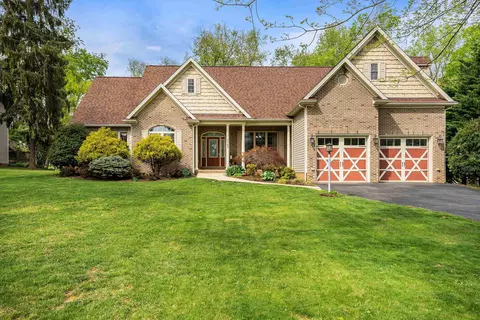 1763 Red Top Orchard Rd, Waynesboro, VA 22980