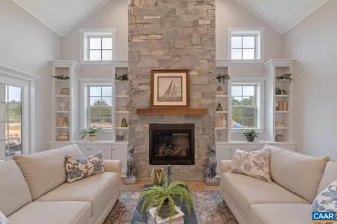 923 Marsh Ln, Charlottesville, VA 22903