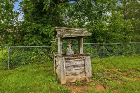 Exterior - 78 Stuart Ave, Stuarts Draft, VA 24477 photo 10 of 12