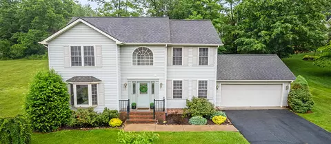 740 Confederacy Dr, Penn Laird, VA 22846
