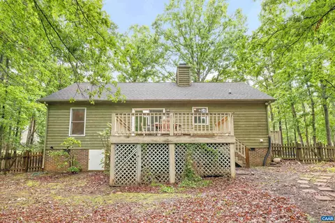 Exterior - 5 Hawks Pl, Palmyra, VA 22963 photo 5 of 7