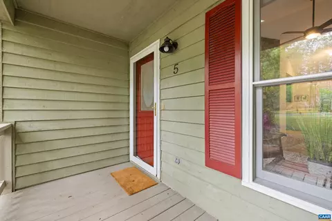 Exterior - 5 Hawks Pl, Palmyra, VA 22963 photo 1 of 7