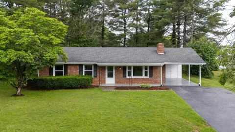 91 Cooper Dr, Stuarts Draft, VA 24477 photo 2