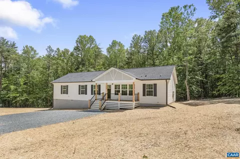 360 Dogwood Lake Dr, Louisa, VA 23093