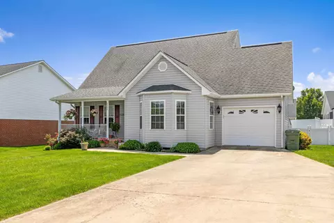 2308 Monroe St, Waynesboro, VA 22980