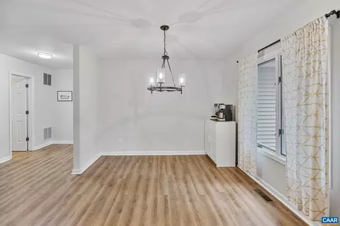 Dining - 7 Sand Trap Ter, Palmyra, VA 22963 photo 1 of 1