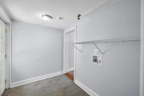 Entry Way - 561 Arch Ave, Waynesboro, VA 22980 photo 1 of 1