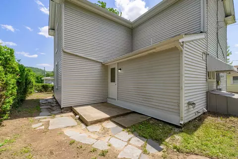 Exterior - 561 Arch Ave, Waynesboro, VA 22980 photo 4 of 15
