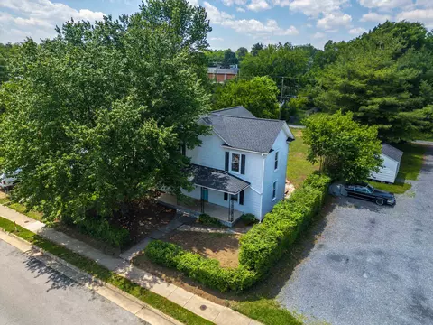 View/Area - 561 Arch Ave, Waynesboro, VA 22980 photo 2 of 9