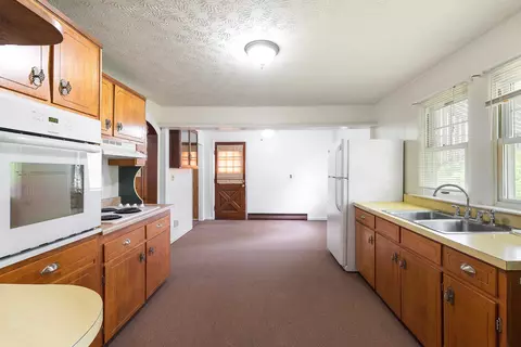 4056 E Point Rd, Elkton, VA 22827 photo 10