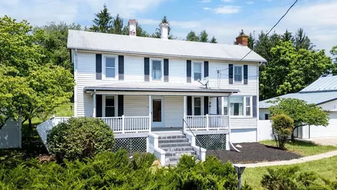13 Shultz Ln, Greenville, VA 24440