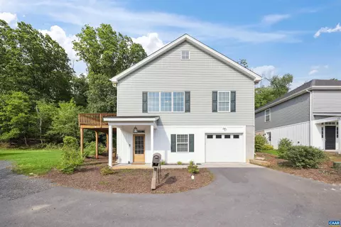 1413 Landes St, Waynesboro, VA 22980