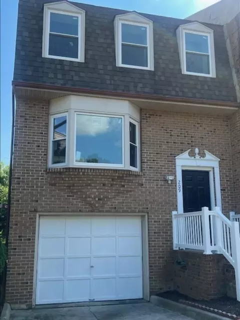 209 Wakefield Pl, Harrisonburg, VA 22801