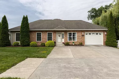 2119 Fieldale Pl, Harrisonburg, VA 22801