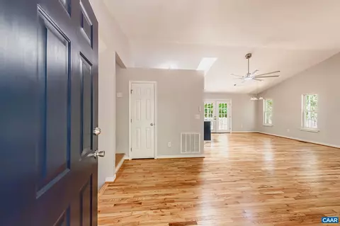 1 Westham Ct, Palmyra, VA 22963 photo 4
