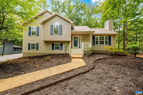 1 Westham Ct, Palmyra, VA 22963 photo 2