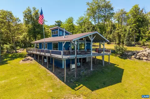 1472 Flattop Mountain Rd, Free Union, VA 22940