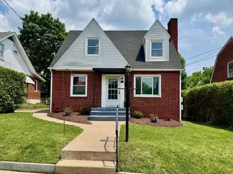 356 Florence Ave, Waynesboro, VA 22980