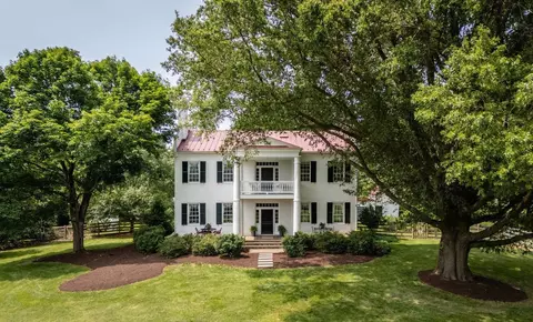 5375 Lynnwood Rd, Port Republic, VA 24471