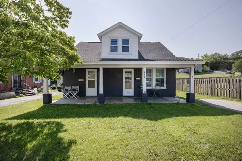424 N Delphine Ave N, Waynesboro, VA 22980