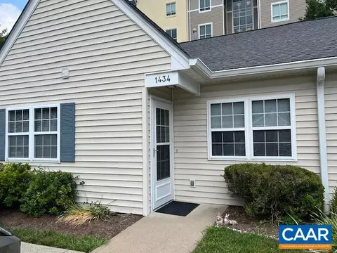 1434 Lilac Ct, Charlottesville, VA 22901