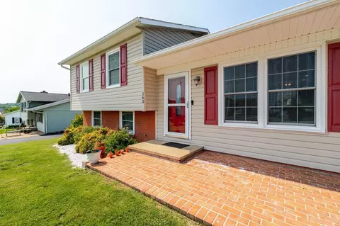 162 Morningside Dr, Broadway, VA 22815 photo 3