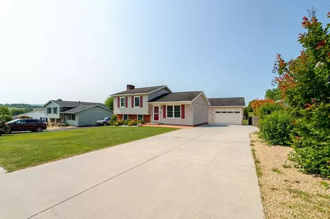 162 Morningside Dr, Broadway, VA 22815 photo 2