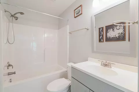 Bath - 266 Locustdale Loop, Shenandoah, VA 22849 photo 4 of 6