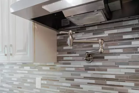 Kitchen - 266 Locustdale Loop, Shenandoah, VA 22849 photo 6 of 7